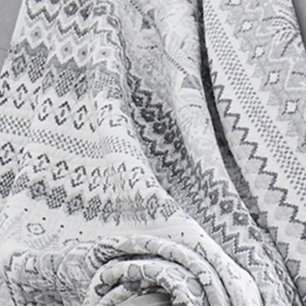MARTHA STEWART COLLECTION COZY QUILT THROW 50 X 60 WHITE GRAY NEW IN BAG